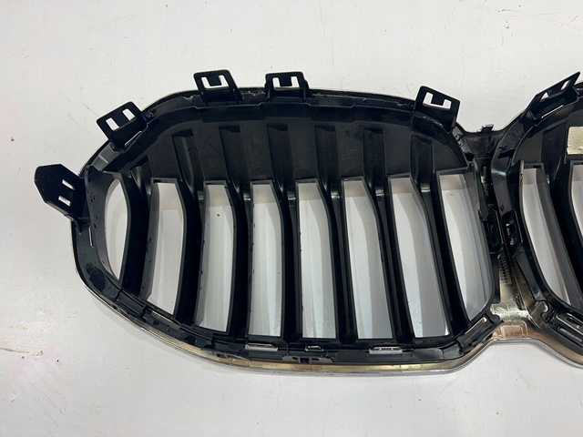 BMW 1 F40 Kühlergrill FRONTGRILL Kühlergitter 7076801 - Thumbnail 6