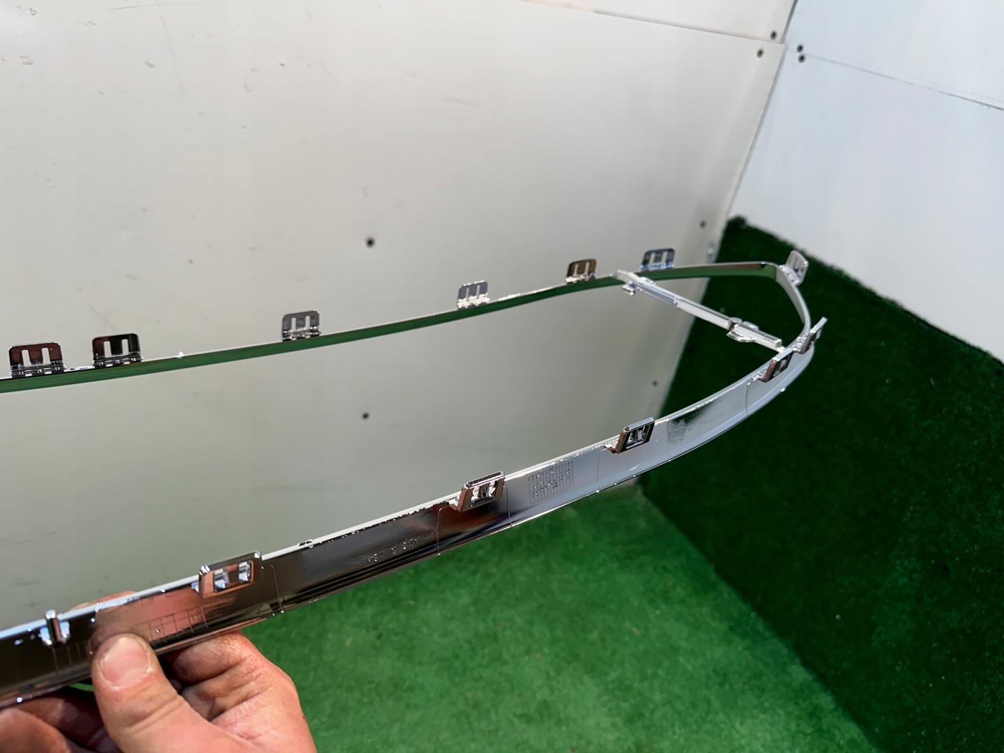 Ford Ka III KAF Mk3 Kühlergrill FRONTGRILL Kühlergitter E3B517F816C - Thumbnail 7