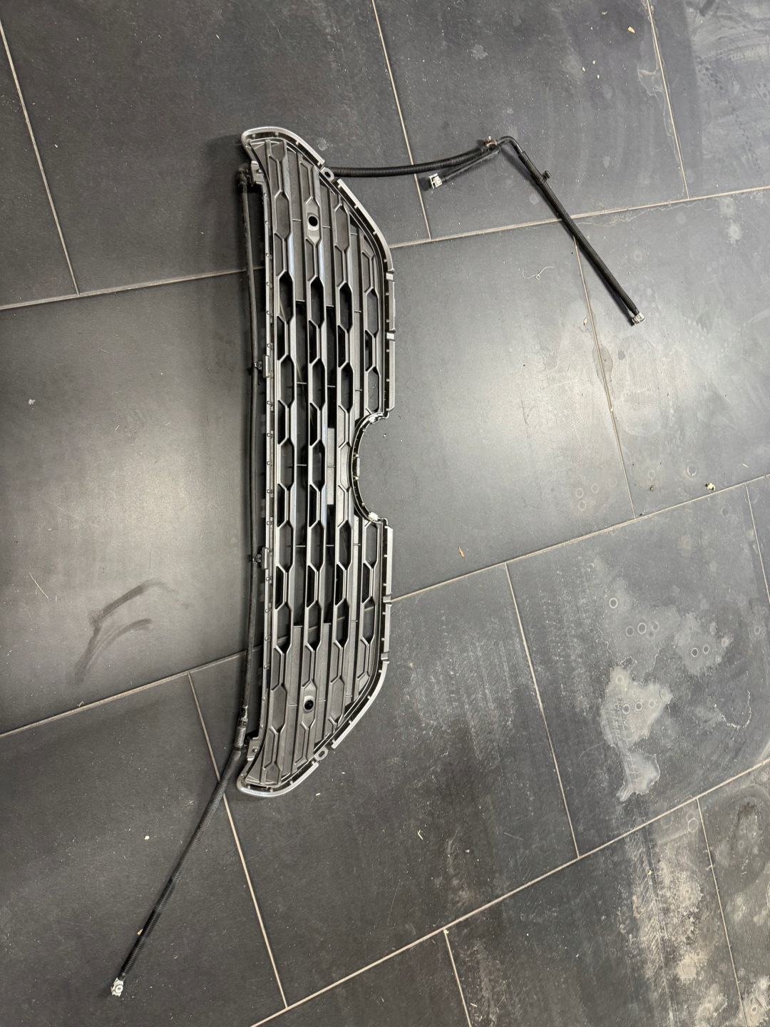 Toyota RAV4 XA5 Kühlergrill FRONTGRILL Kühlergitter 5311242220 - Thumbnail 1