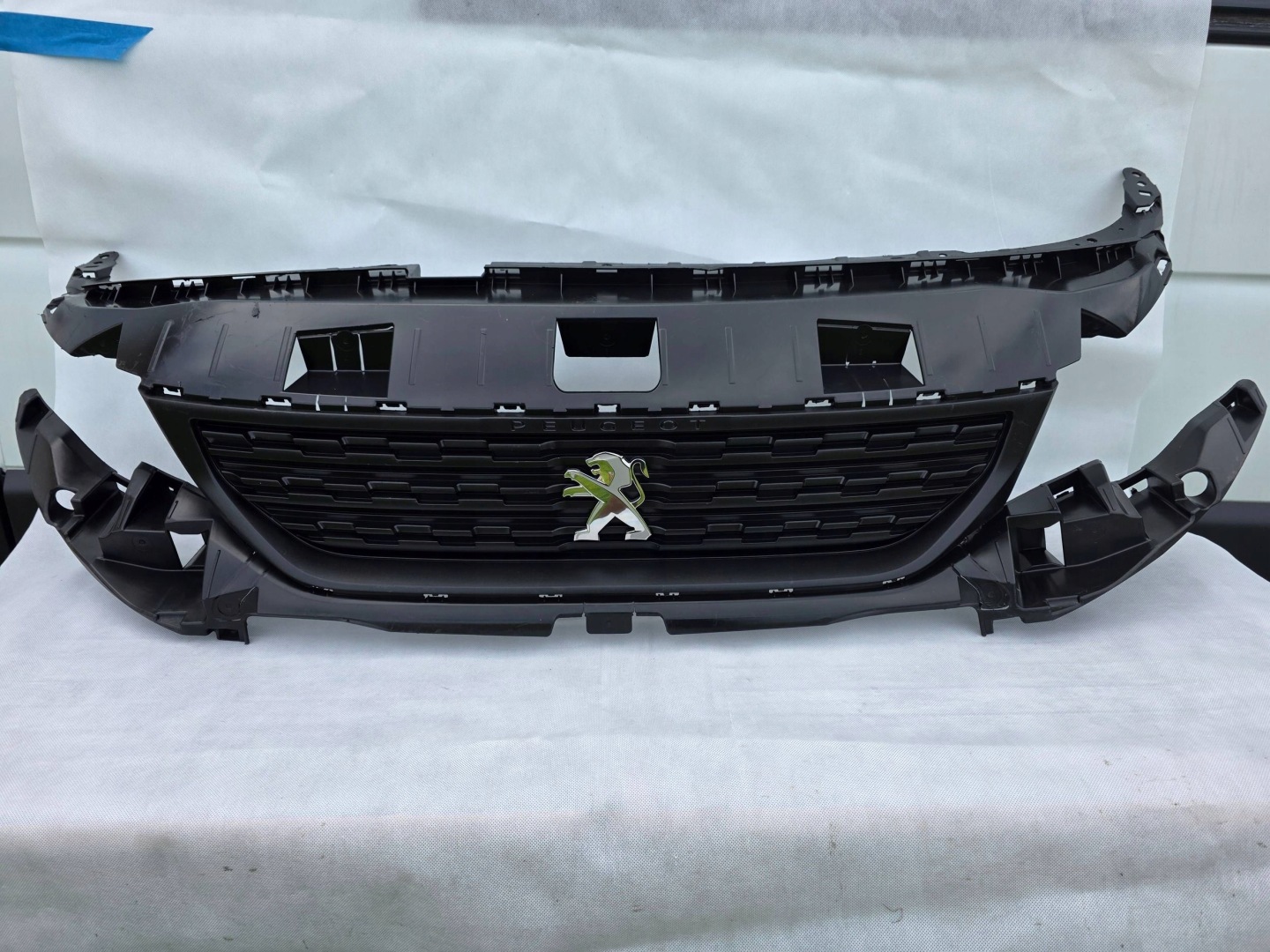 Peugeot Partner 7* Kühlergrill FRONTGRILL Kühlergitter 9818281980 - Thumbnail 1