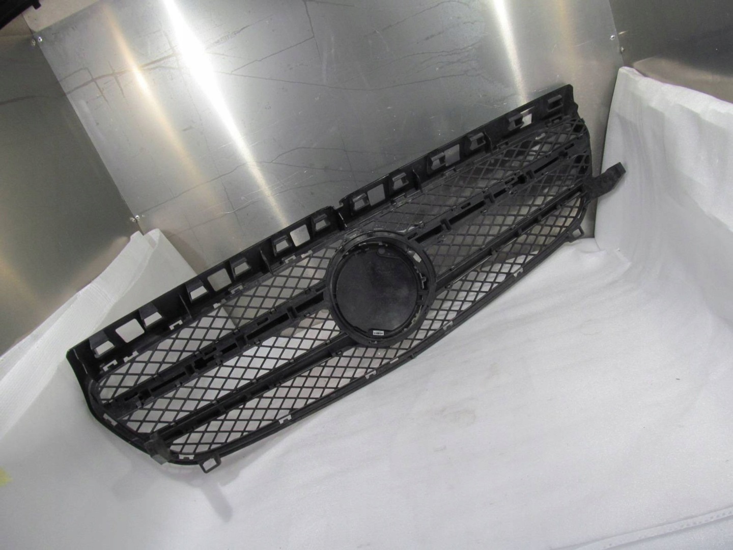 Mercedes-Benz A-Klasse W176 Kühlergrill FRONTGRILL Kühlergitter A1768880260 - Thumbnail 12