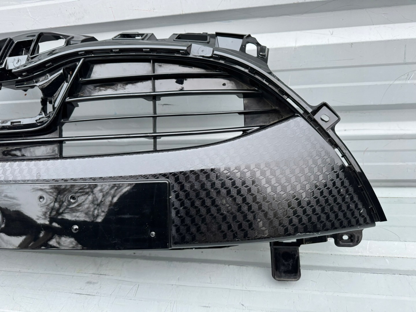 Toyota Yaris I P1 Kühlergrill FRONTGRILL Kühlergitter - Thumbnail 4