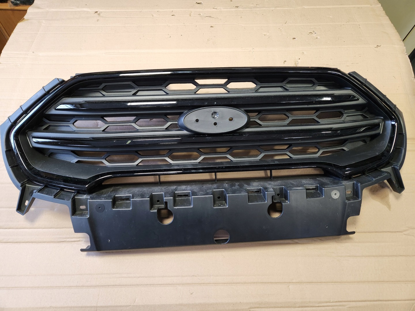Ford EcoSport Kühlergrill FRONTGRILL Kühlergitter GN1517B968EW - Thumbnail 1