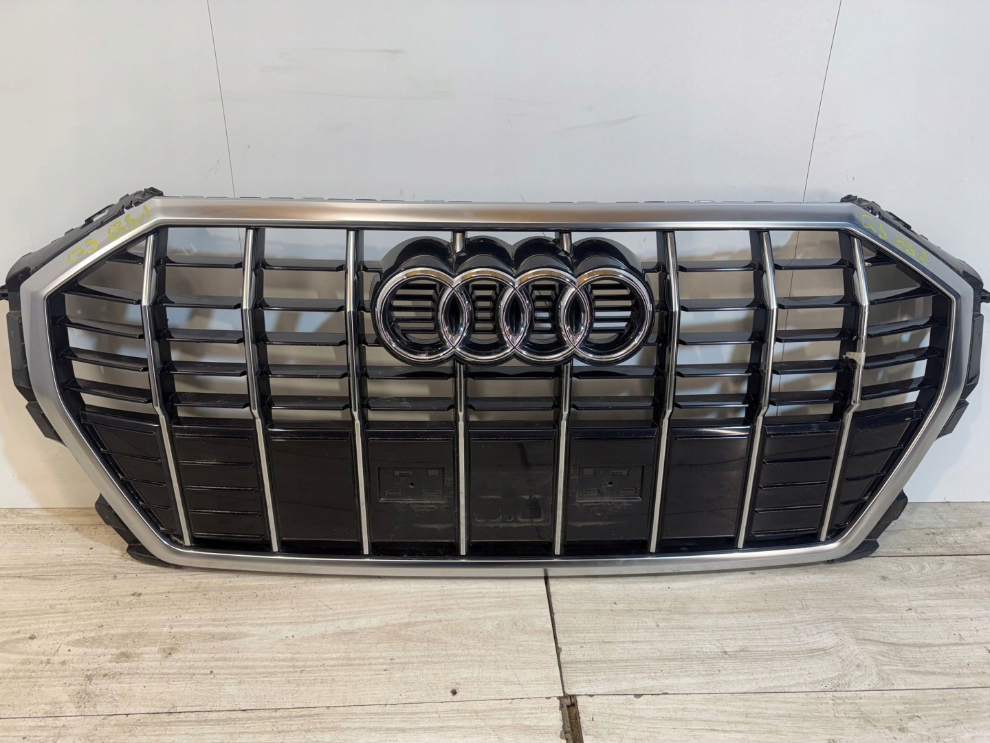 Audi Q3 Kühlergrill FRONTGRILL Kühlergitter - Thumbnail 1