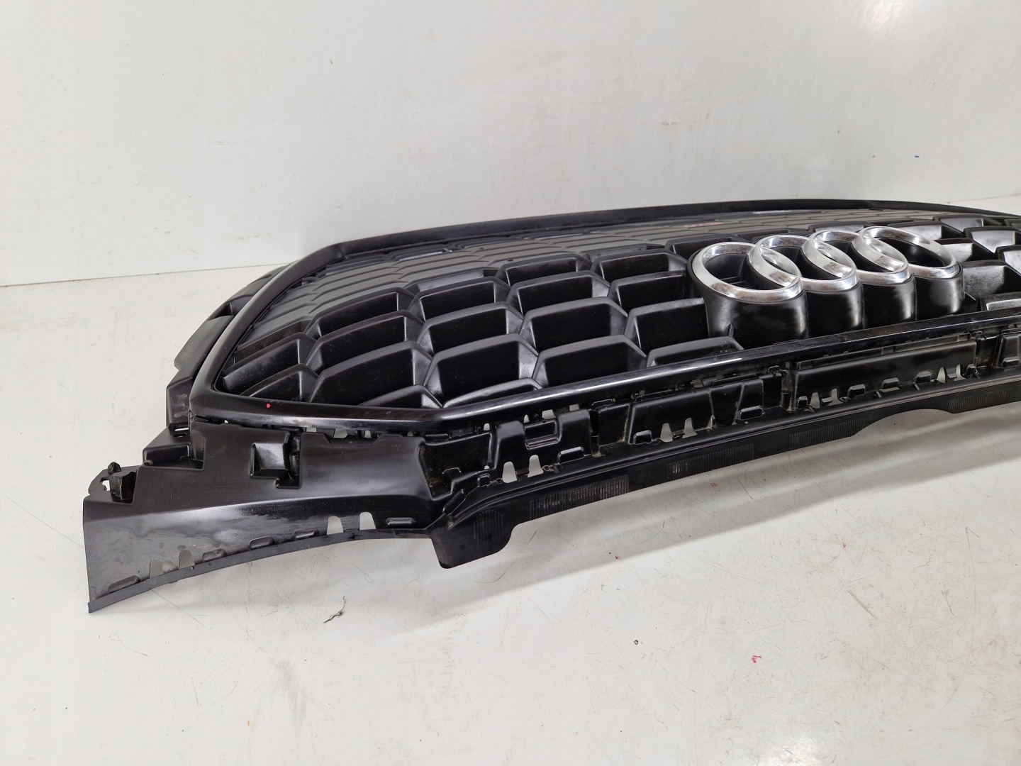 Audi A3 8Y Kühlergrill FRONTGRILL Kühlergitter 8Y0853651BK - Thumbnail 7