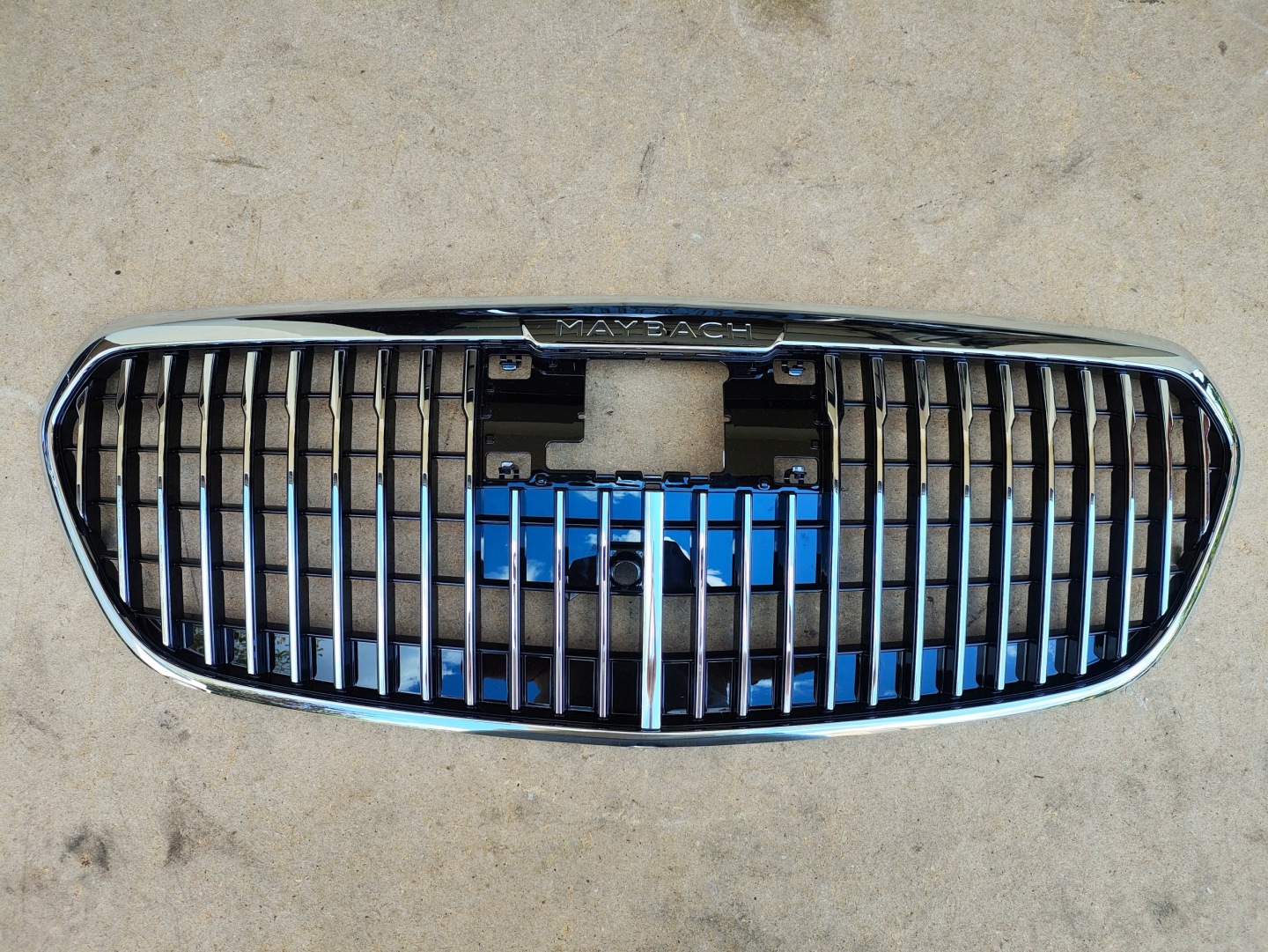 Mercedes-Benz Maybach W240 Kühlergrill FRONTGRILL Kühlergitter A2238804500 - Thumbnail 1