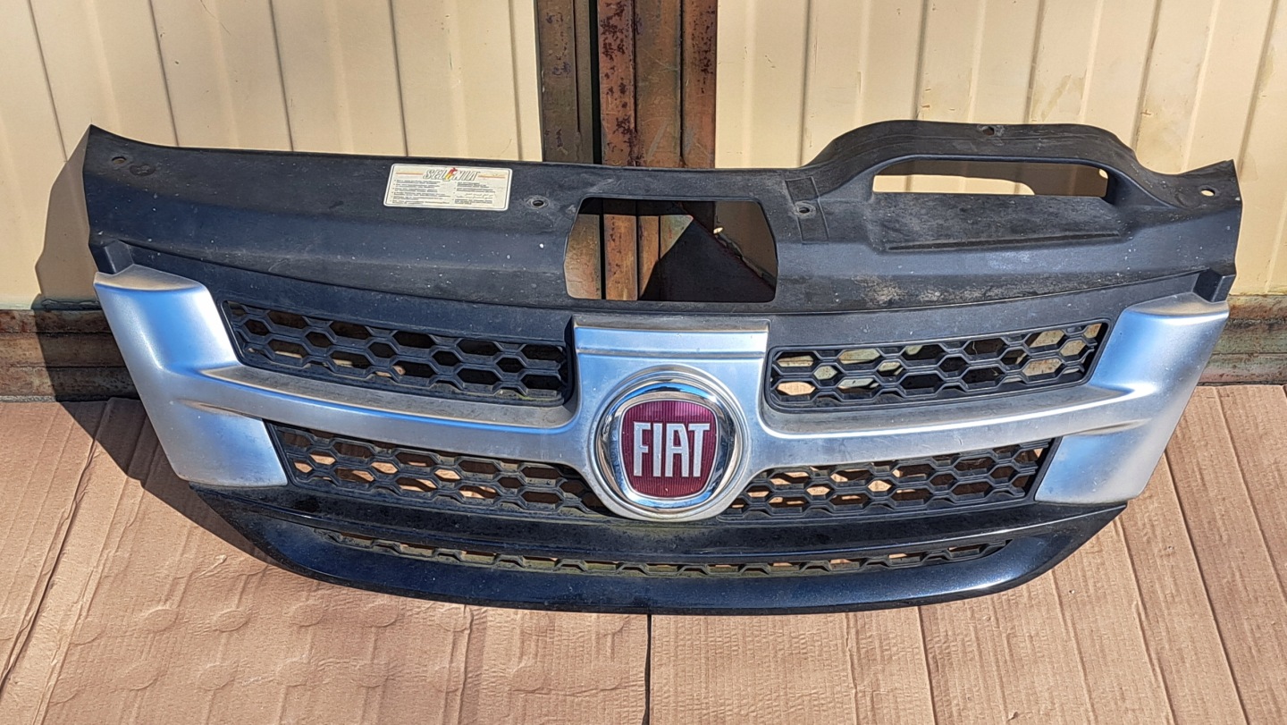 Fiat Freemont JC Kühlergrill FRONTGRILL Kühlergitter - Thumbnail 1
