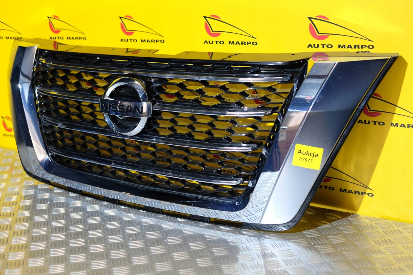 Nissan Patrol Y60 Kühlergrill FRONTGRILL Kühlergitter - Thumbnail 3