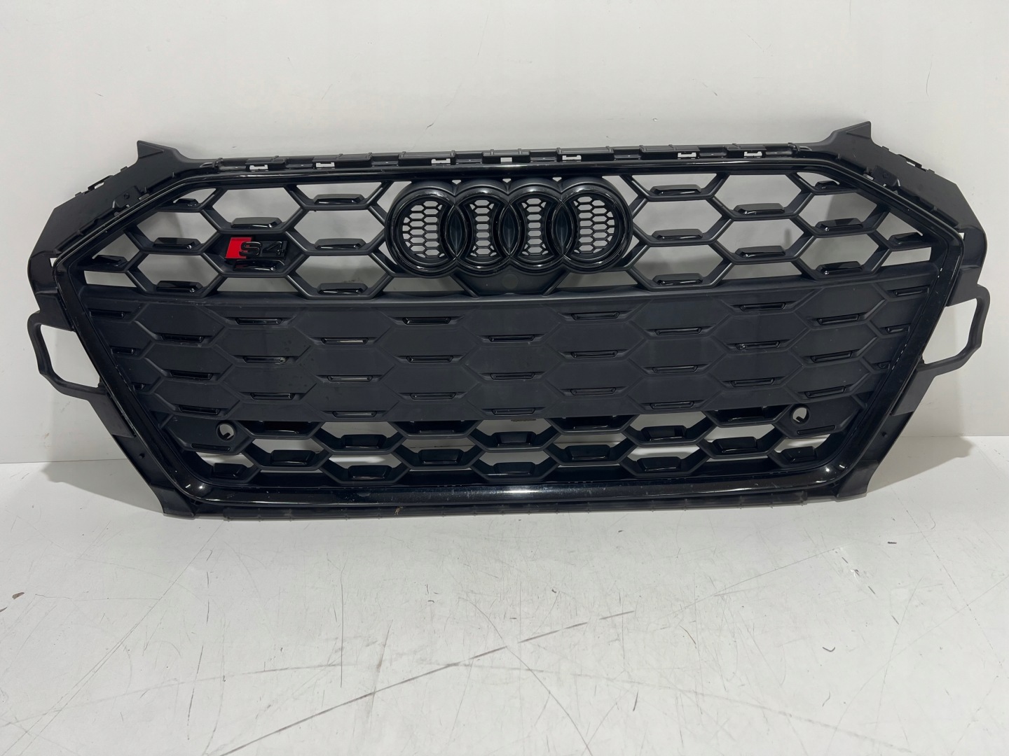 Audi 8W0 Kühlergrill FRONTGRILL Kühlergitter 8W0853651VV - Thumbnail 1