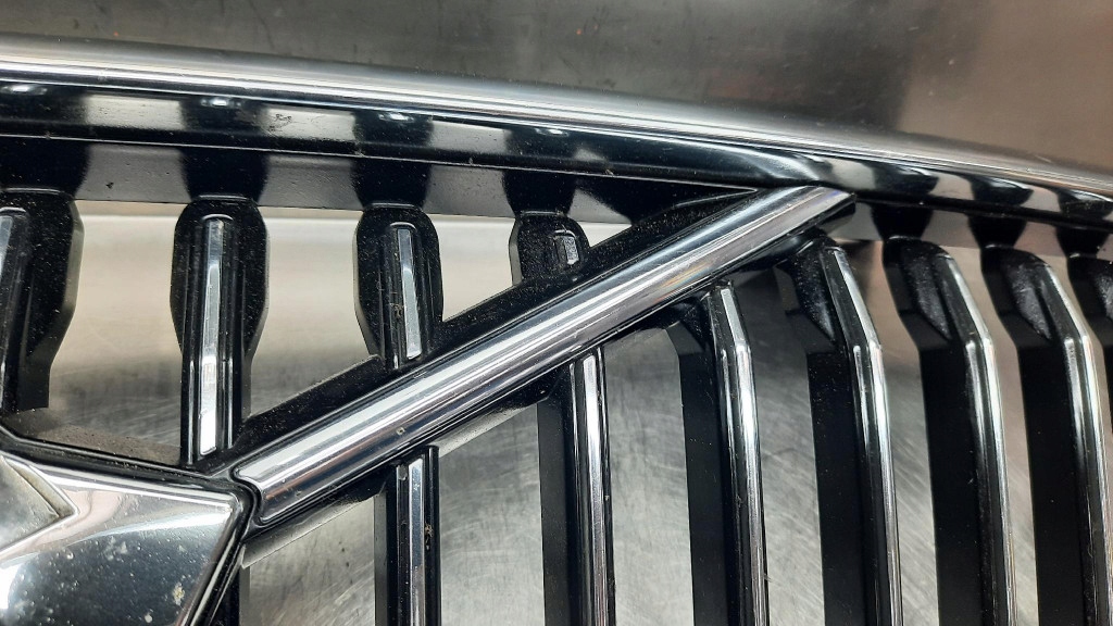 Volvo XC60 Kühlergrill FRONTGRILL Kühlergitter 31425535 - Thumbnail 9