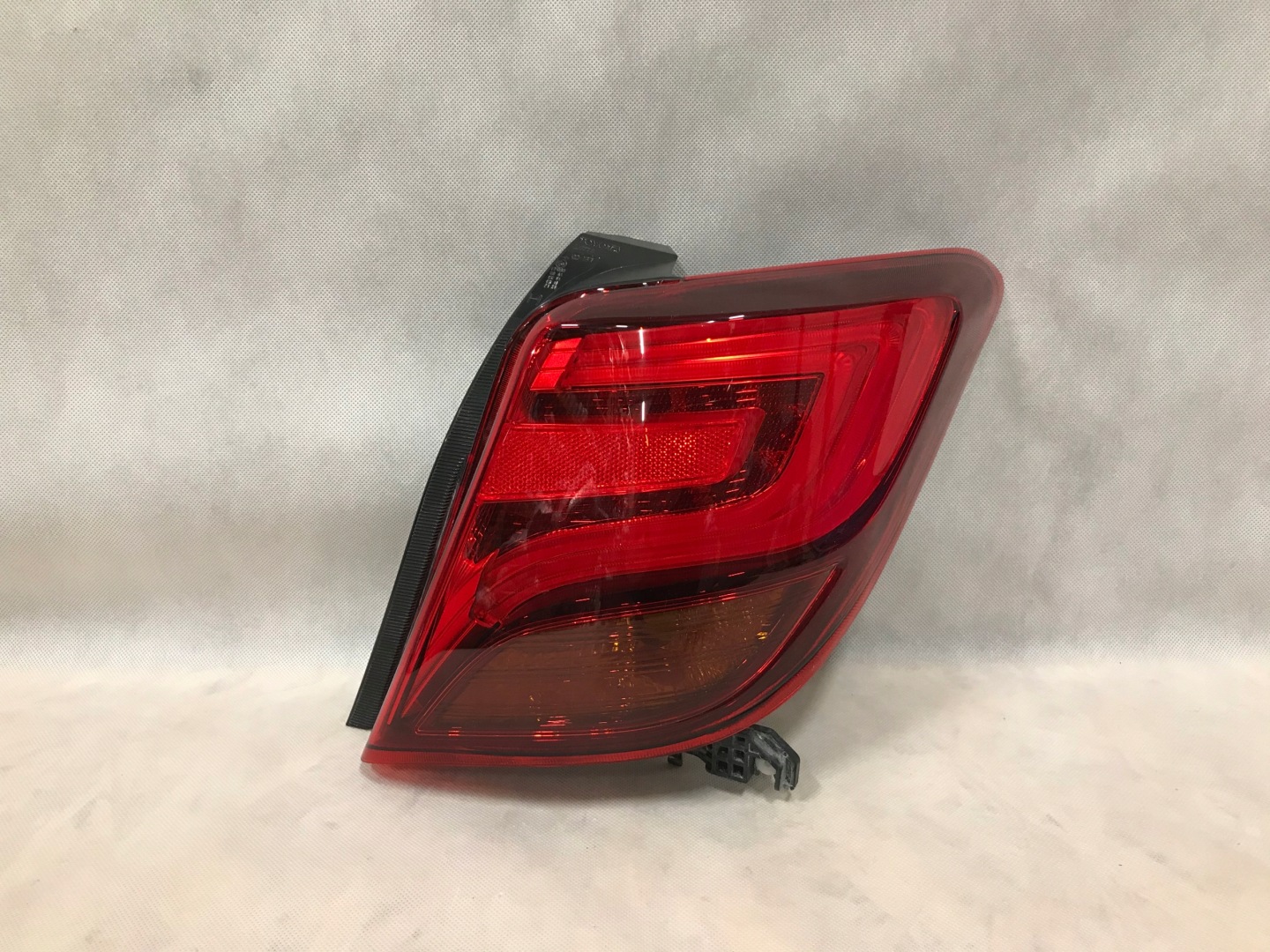 Toyota Yaris I P1 Rückleuchte Rearlamp - Thumbnail 1