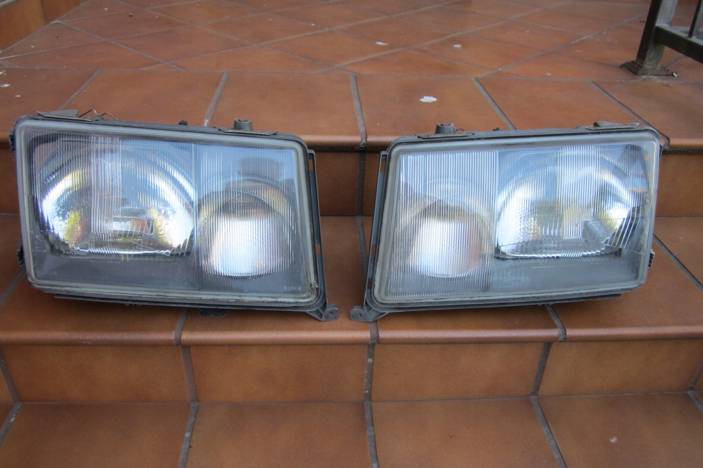 Frontscheinwerfer Mercedes-Benz E-Klasse W124 A1245207777 LED Rechts Headlight - Thumbnail 1