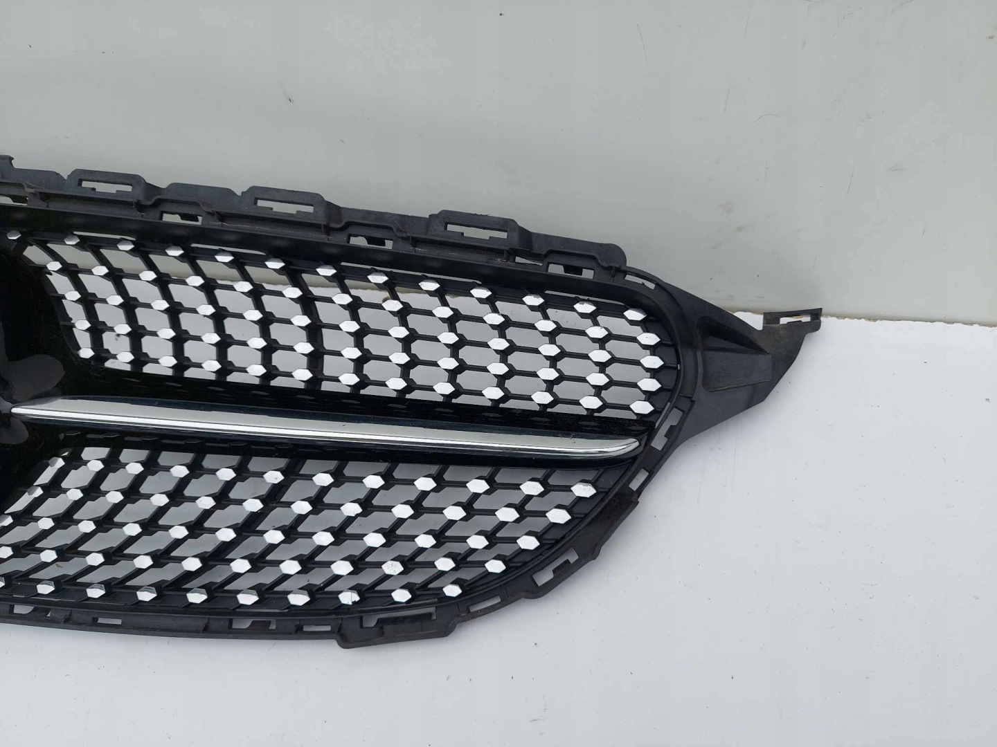 Mercedes-Benz C-Klasse W205 Kühlergrill FRONTGRILL Kühlergitter A2058804383 - Thumbnail 4