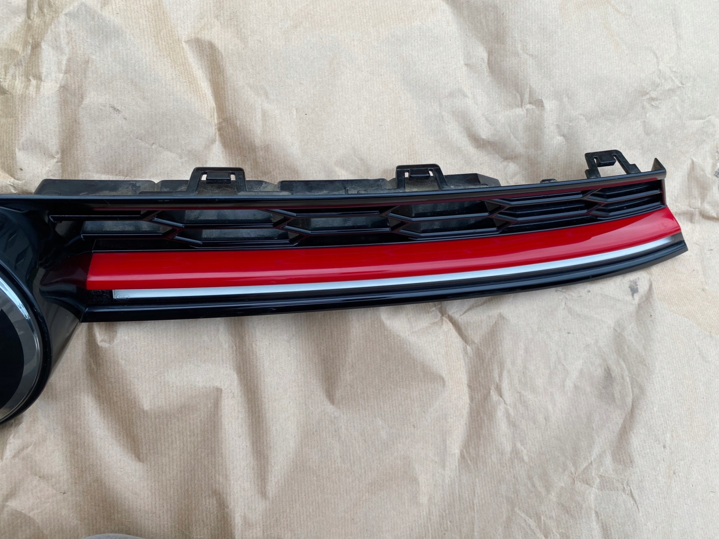 VW Polo 2G0 Kühlergrill FRONTGRILL Kühlergitter 2G0853651T - Thumbnail 6