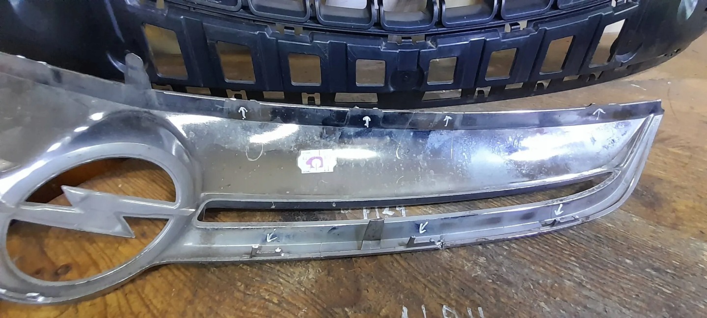 Opel Corsa Kühlergrill FRONTGRILL Kühlergitter - Thumbnail 2