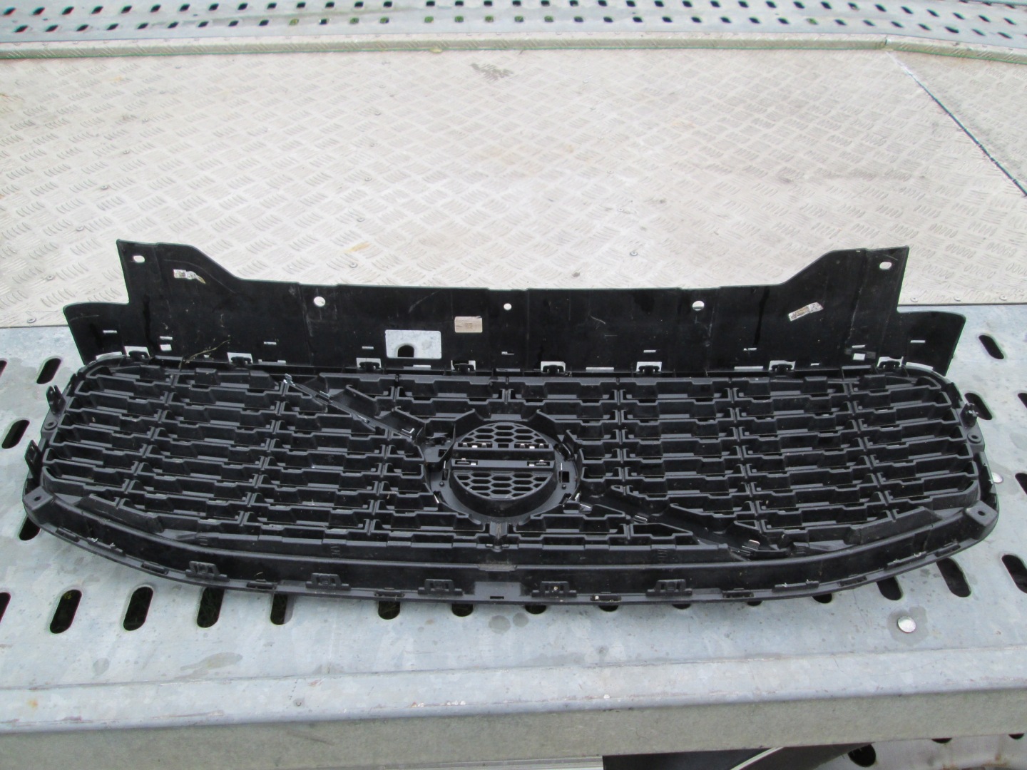 Volvo XC60 Kühlergrill FRONTGRILL Kühlergitter - Thumbnail 3