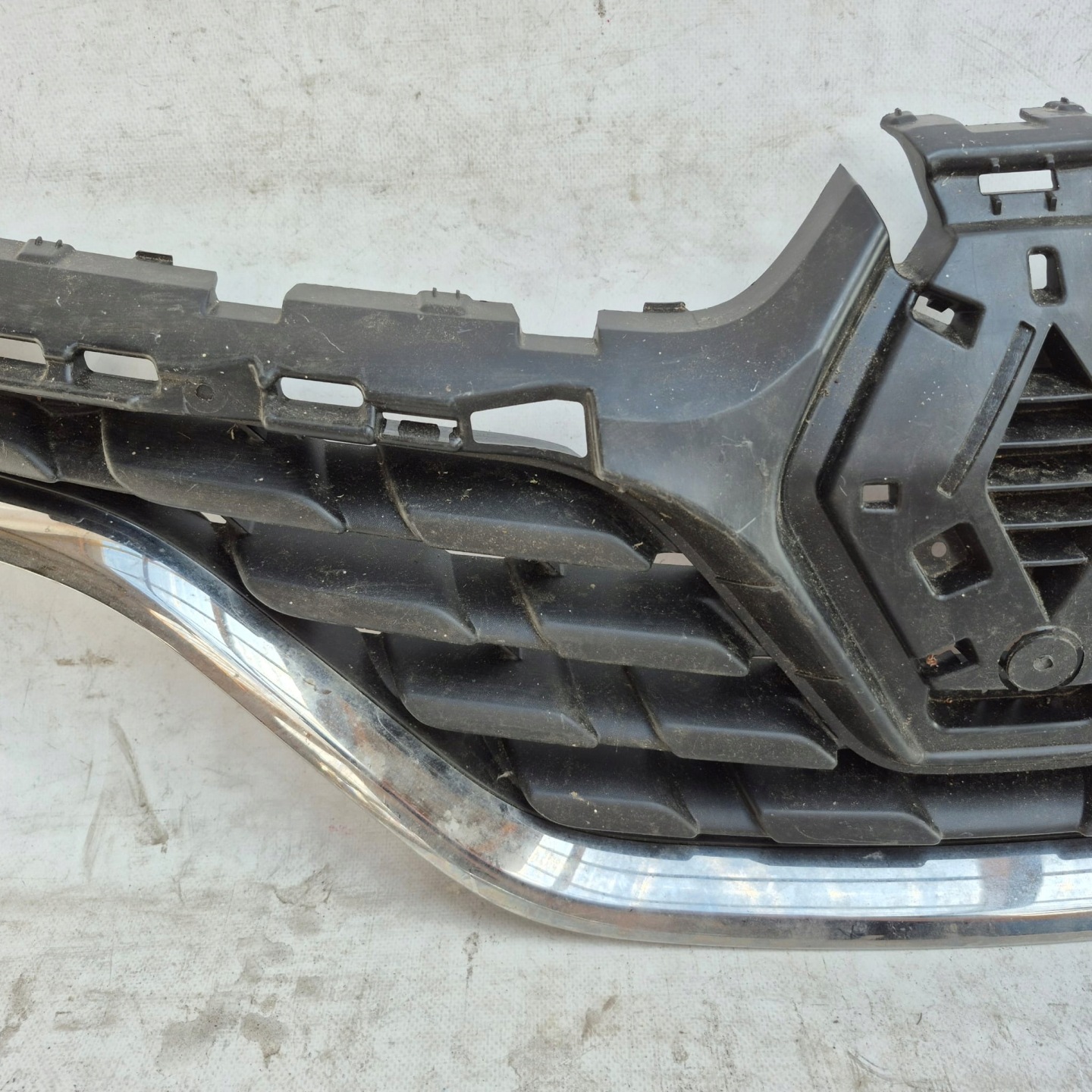 Renault Captur RJB Kühlergrill FRONTGRILL Kühlergitter 623109707R - Thumbnail 3