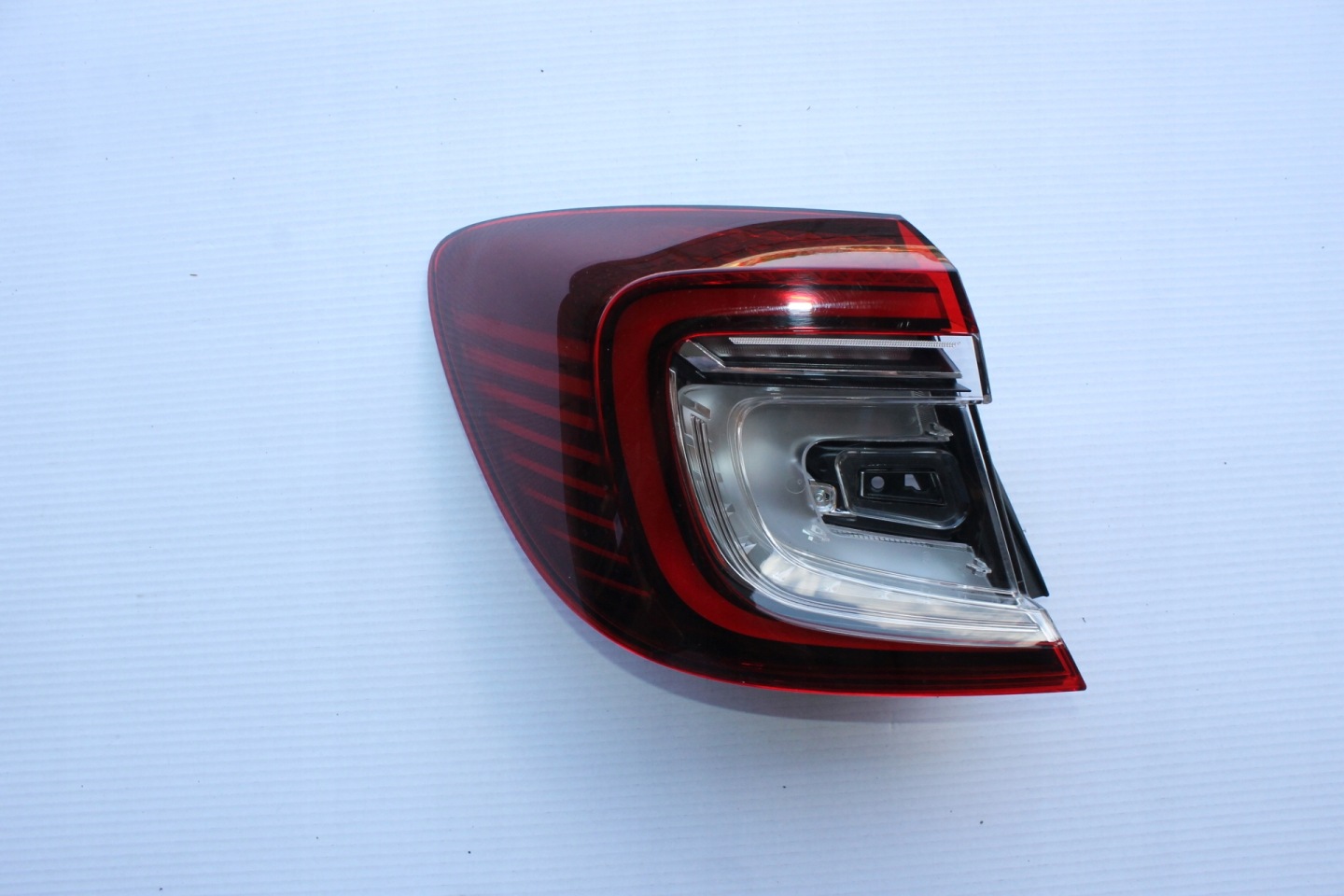 Renault Kadjar RFE Rückleuchte 265504776R Rearlamp - Thumbnail 1