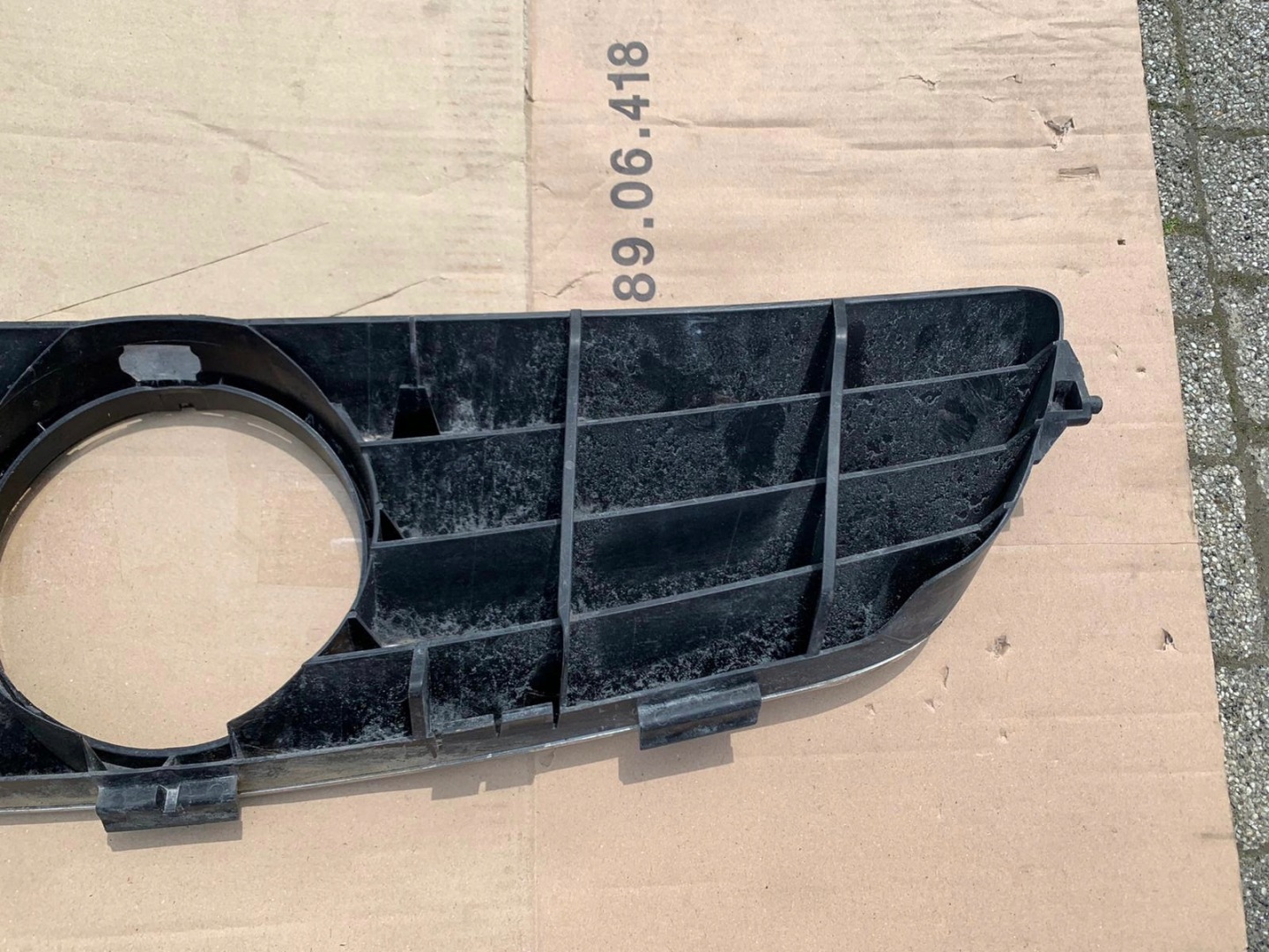 Mercedes-Benz CLK-Klasse W209 Kühlergrill FRONTGRILL Kühlergitter W2098800383 - Thumbnail 4