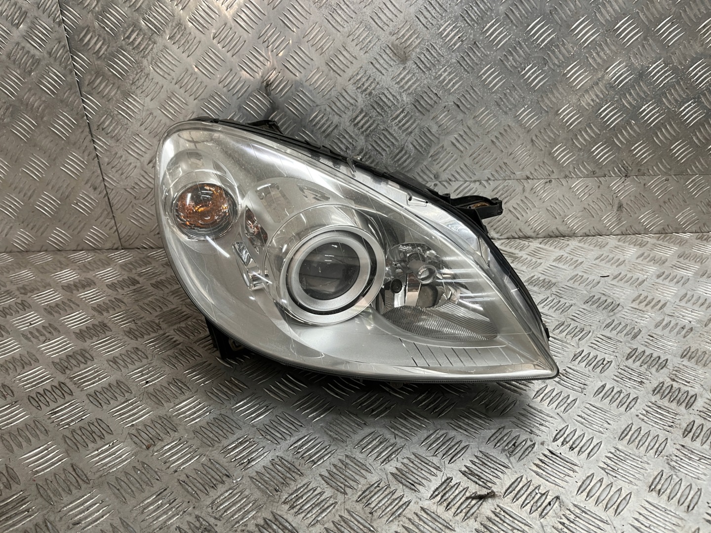 Frontscheinwerfer Mercedes-Benz B-Klasse W245 A1698208661 Xenon Links Headlight - Thumbnail 1
