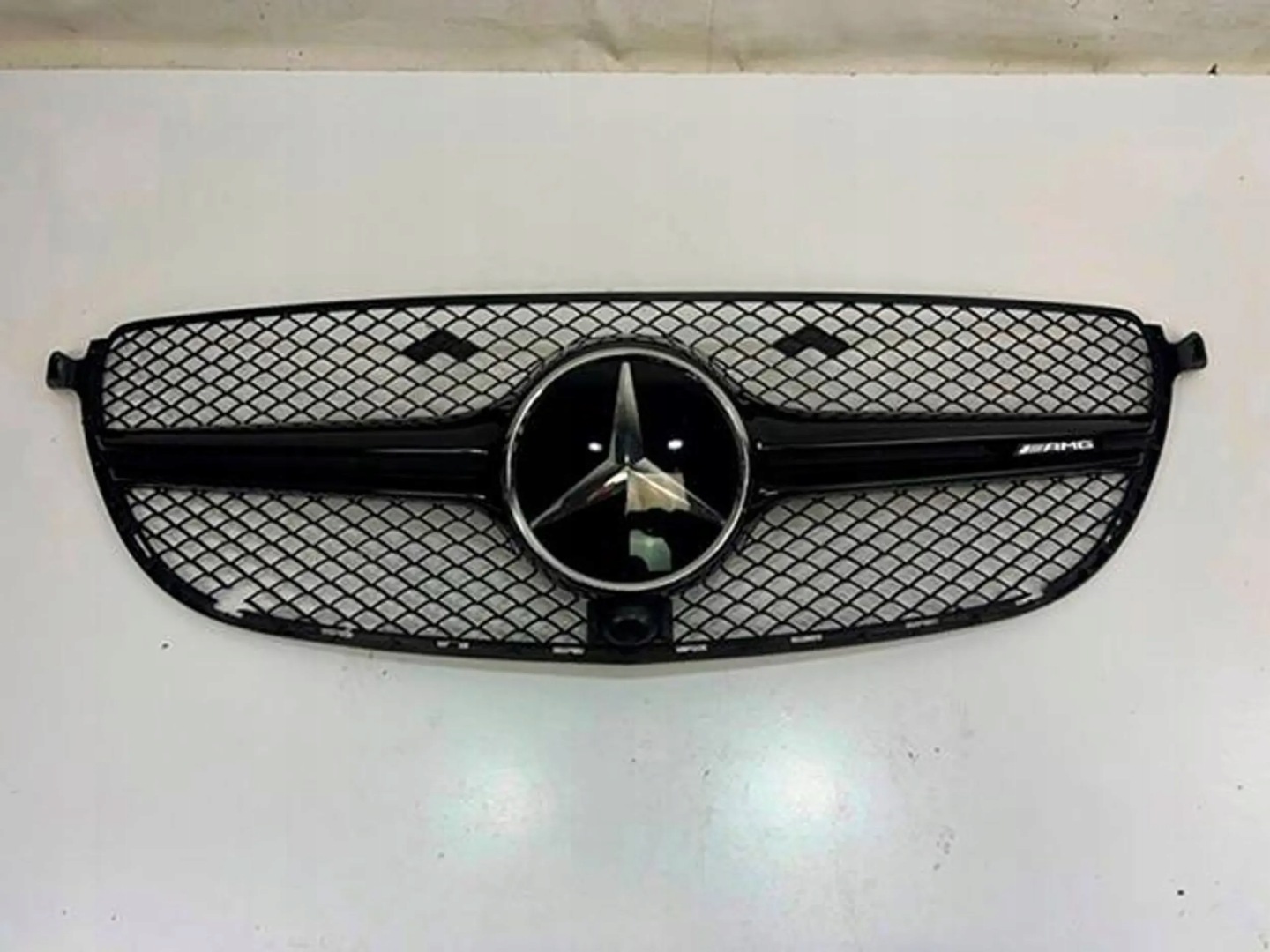 Mercedes-Benz C-Klasse W205 Kühlergrill FRONTGRILL Kühlergitter - Thumbnail 1