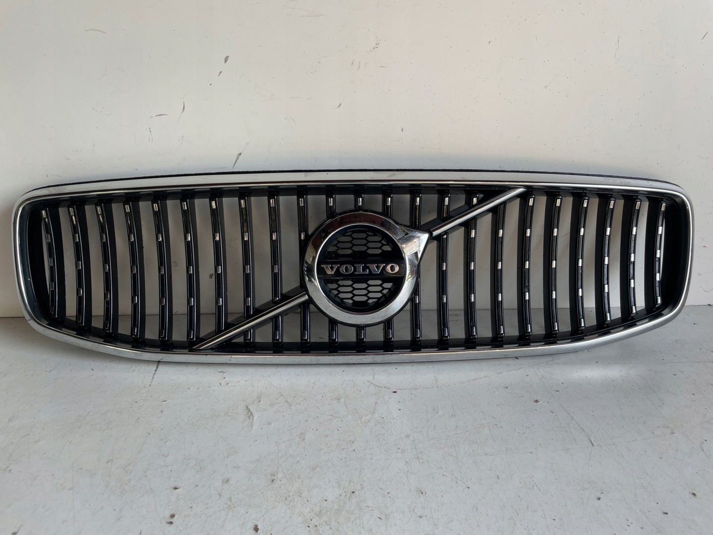 Volvo S90/V90 V90 Kühlergrill FRONTGRILL Kühlergitter 31383520V - Thumbnail 1