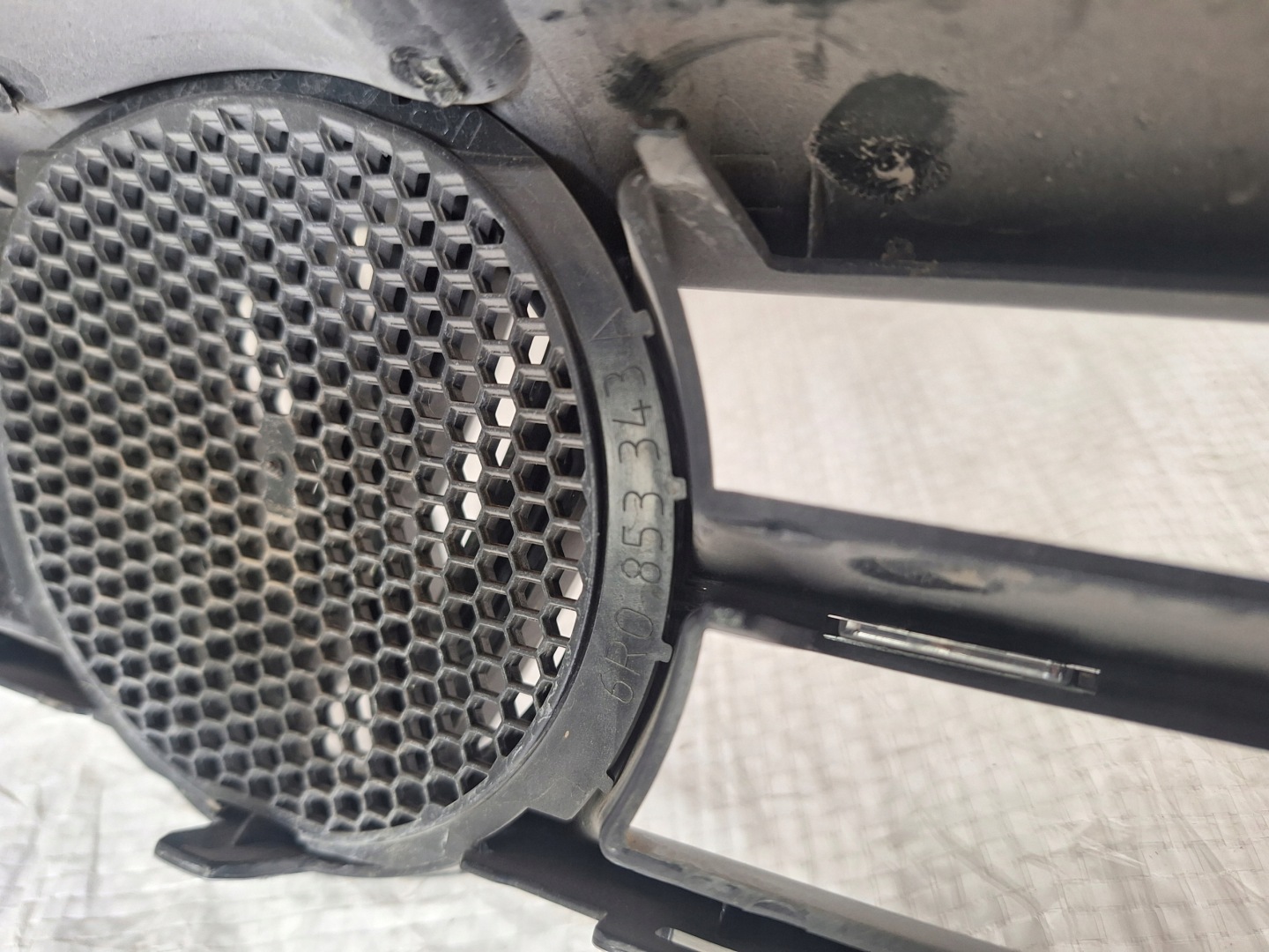 VW Polo V Kühlergrill FRONTGRILL Kühlergitter 6R0853343A - Thumbnail 10