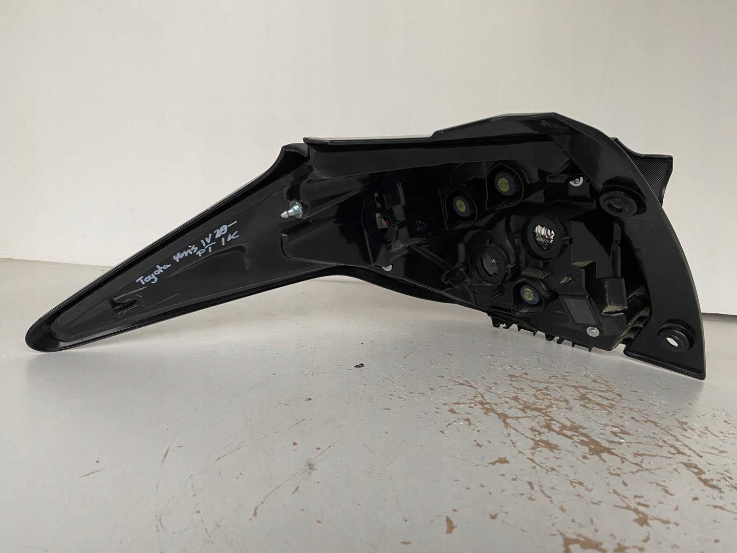 Toyota Yaris I P1 Rückleuchte Rearlamp - Thumbnail 3