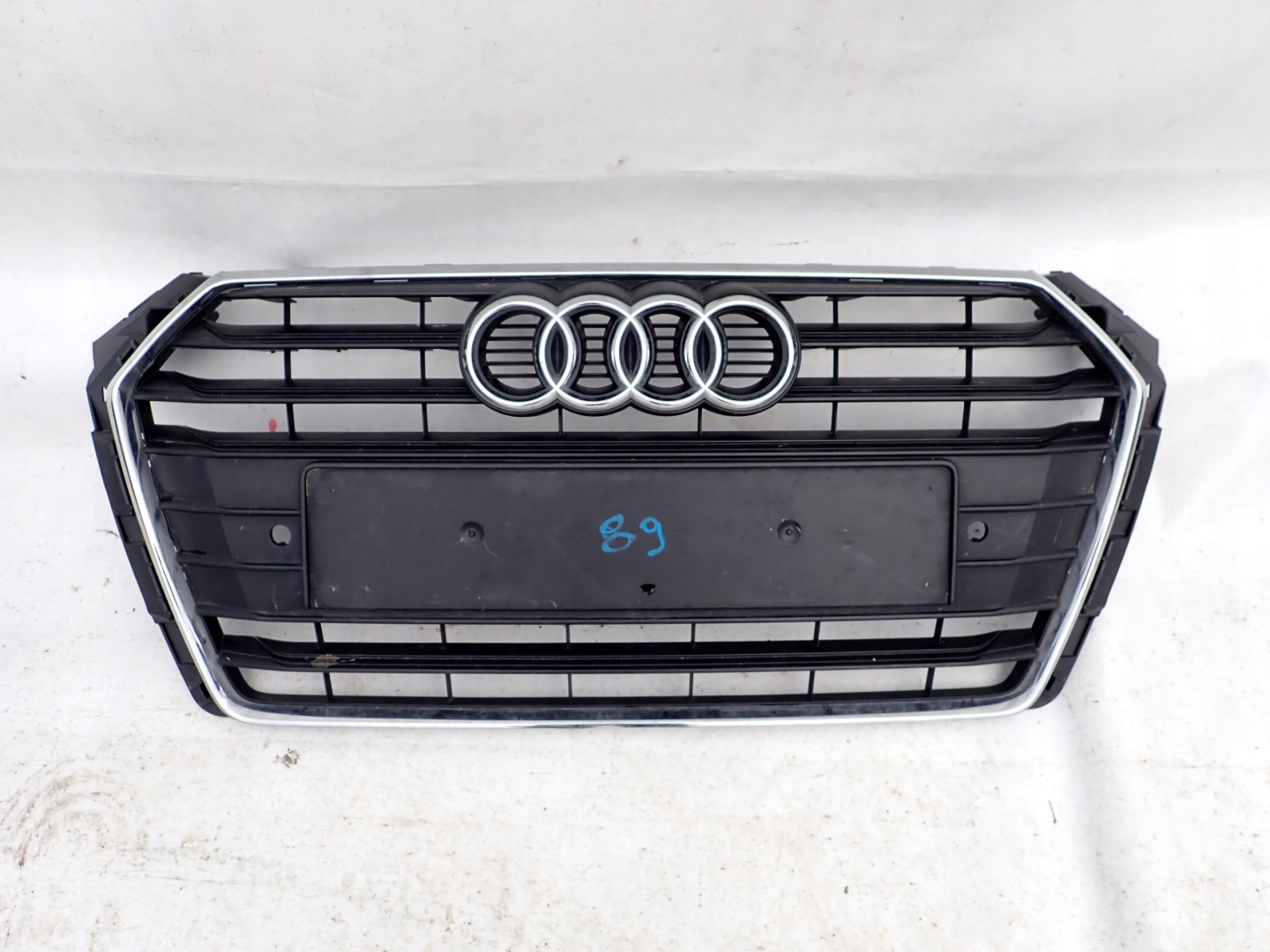 Audi A4 B9 Kühlergrill FRONTGRILL Kühlergitter 8W0853651 - Thumbnail 1