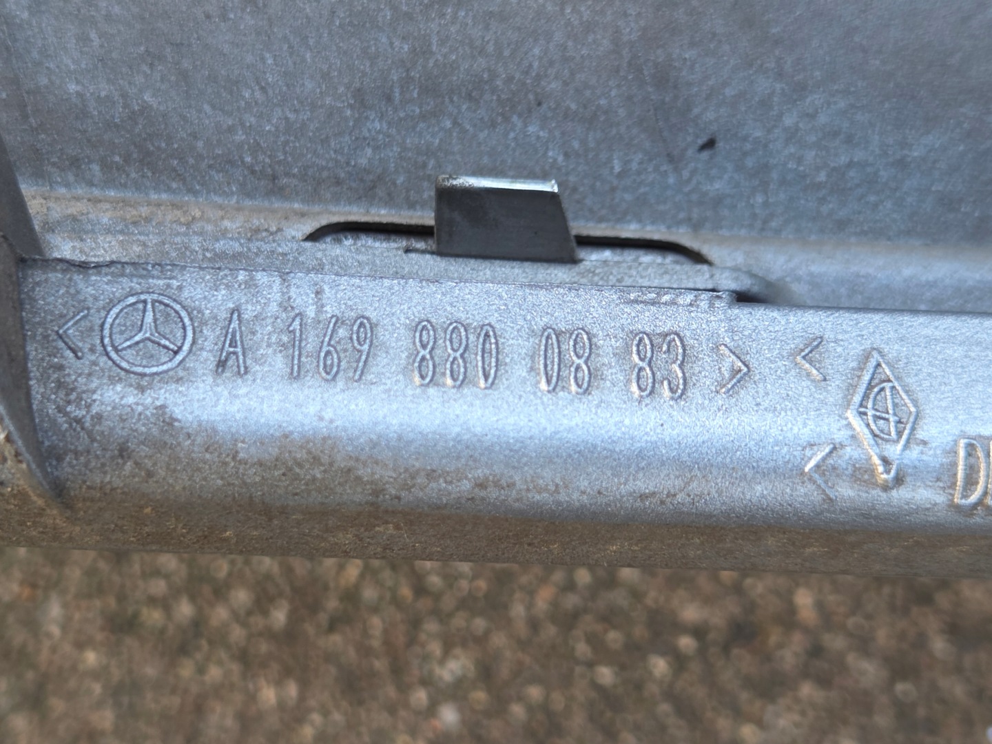 Mercedes-Benz B-Klasse W245 Kühlergrill FRONTGRILL Kühlergitter A1698880660 - Thumbnail 10