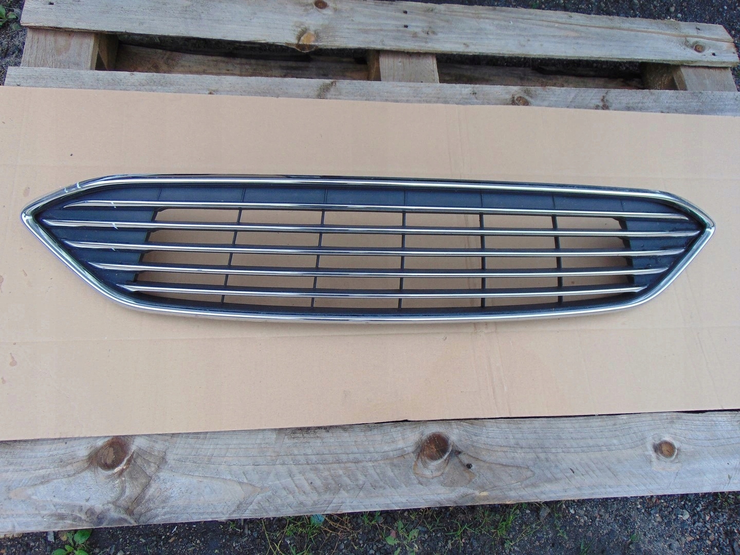 Ford Focus III Mk3 Kühlergrill FRONTGRILL Kühlergitter - Thumbnail 3
