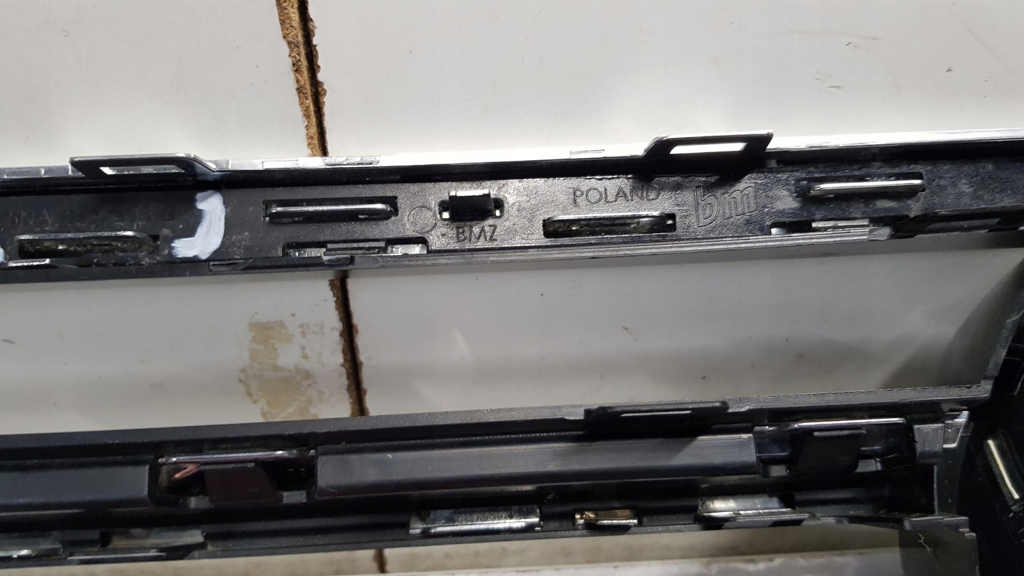 VW Tiguan Kühlergrill FRONTGRILL Kühlergitter 5NA853655B - Thumbnail 11