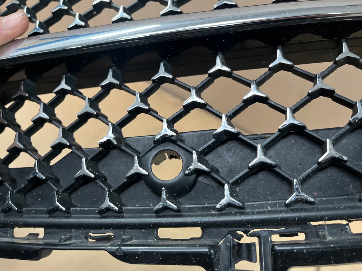 Mercedes-Benz C-Klasse W202 Kühlergrill FRONTGRILL Kühlergitter A2058882100 - Thumbnail 4