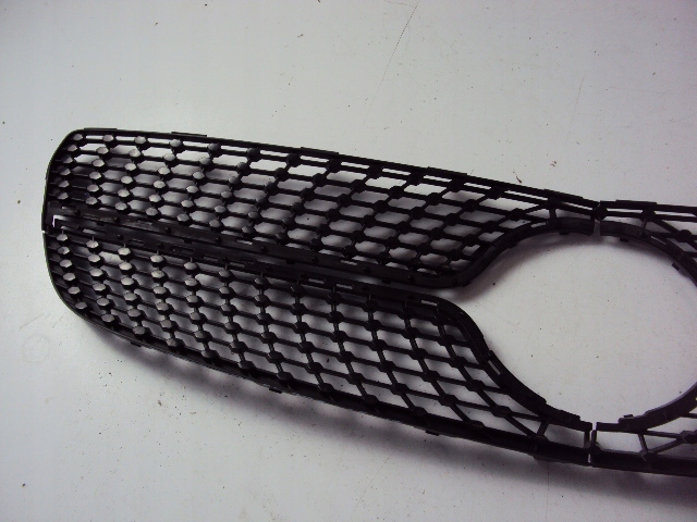 Mercedes-Benz A-Klasse W176 Kühlergrill FRONTGRILL Kühlergitter A1768882260 - Thumbnail 3