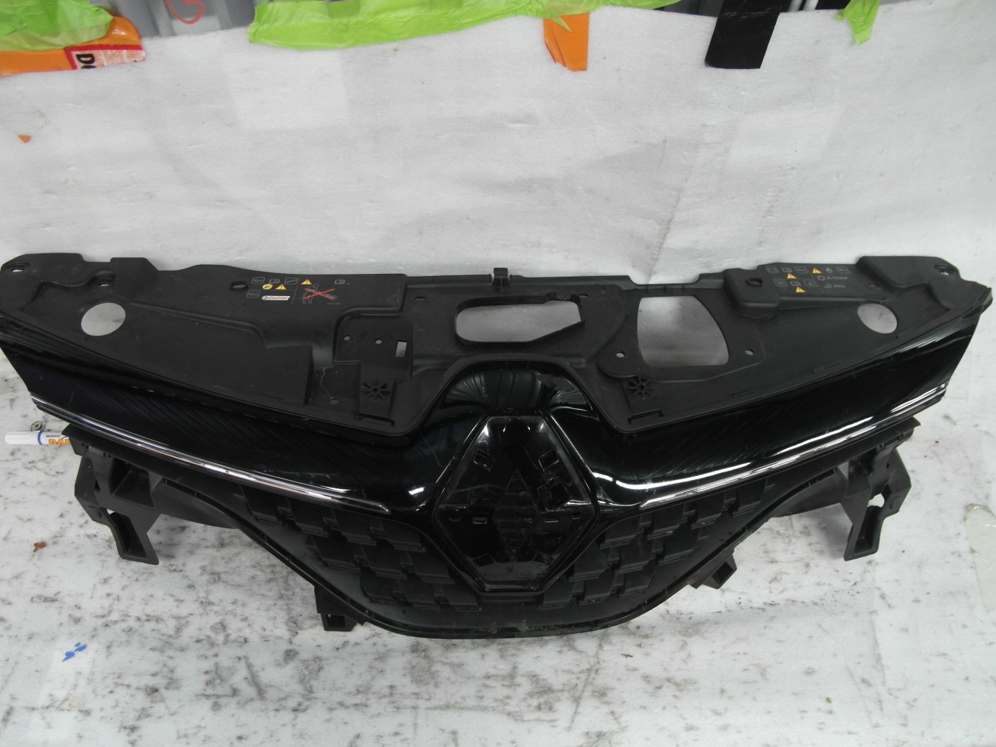 Renault Clio X98 Kühlergrill FRONTGRILL Kühlergitter 622560637R - Thumbnail 6