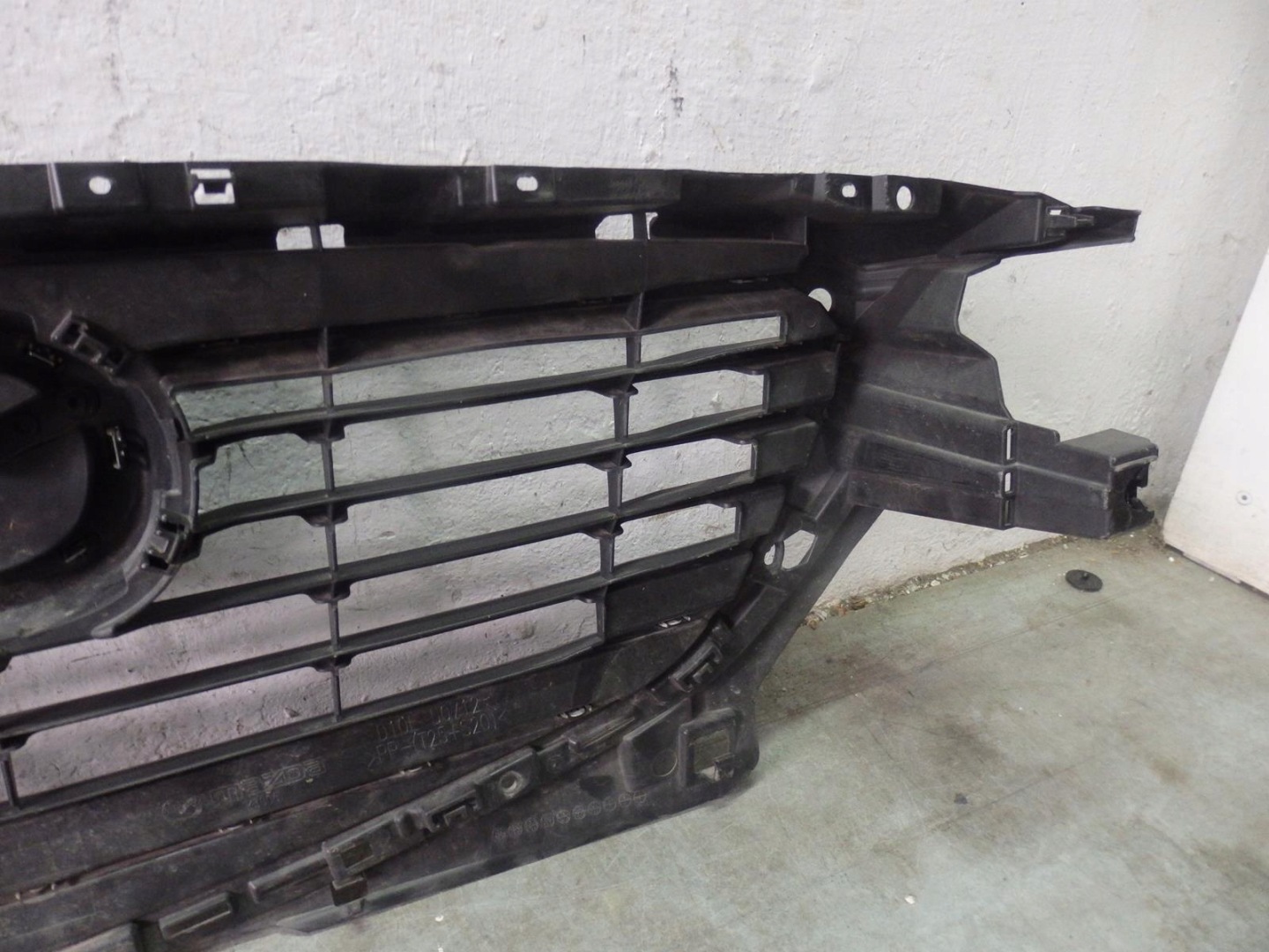 Mazda CX-3 DJ1 Kühlergrill FRONTGRILL Kühlergitter D10L50712M - Thumbnail 6