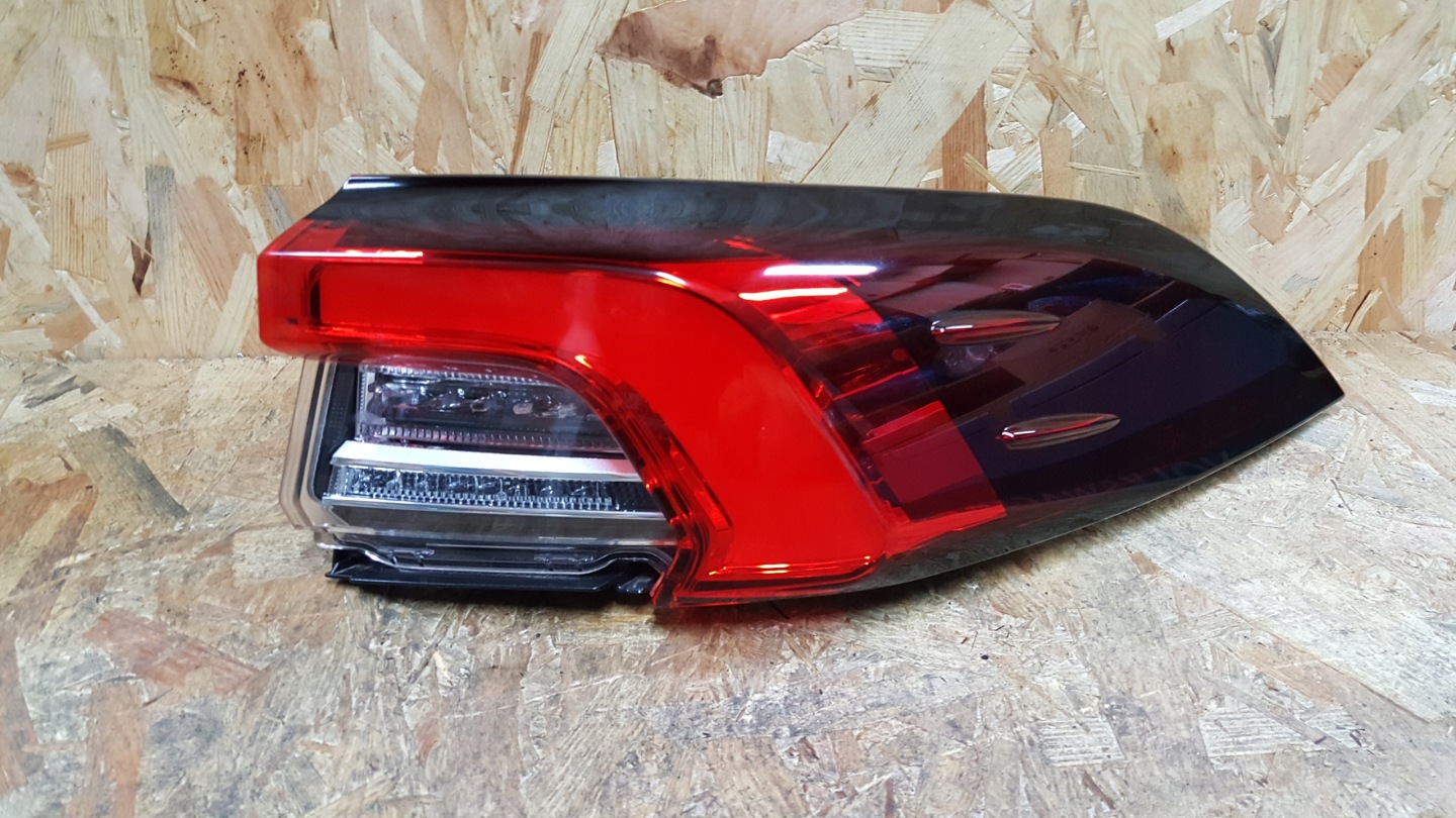Toyota Corolla E210 Rückleuchte Rearlamp - Thumbnail 1