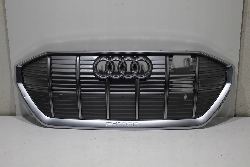 Audi e-tron Kühlergrill FRONTGRILL Kühlergitter - Thumbnail 1