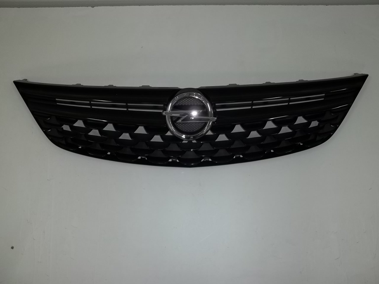 Opel Astra Kühlergrill FRONTGRILL Kühlergitter - Image 1