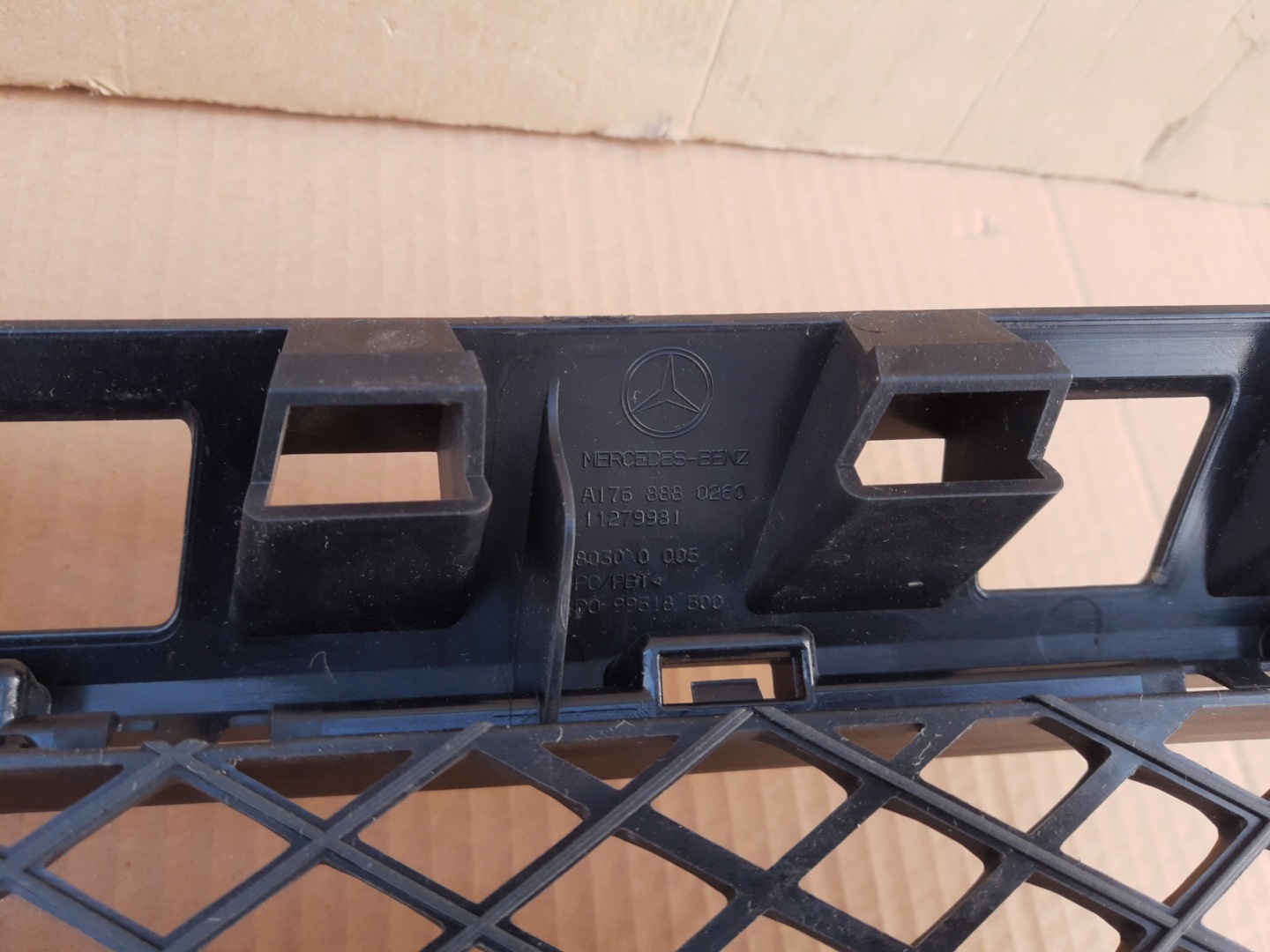Mercedes-Benz A-Klasse W176 Kühlergrill FRONTGRILL Kühlergitter A1768800483 - Thumbnail 11
