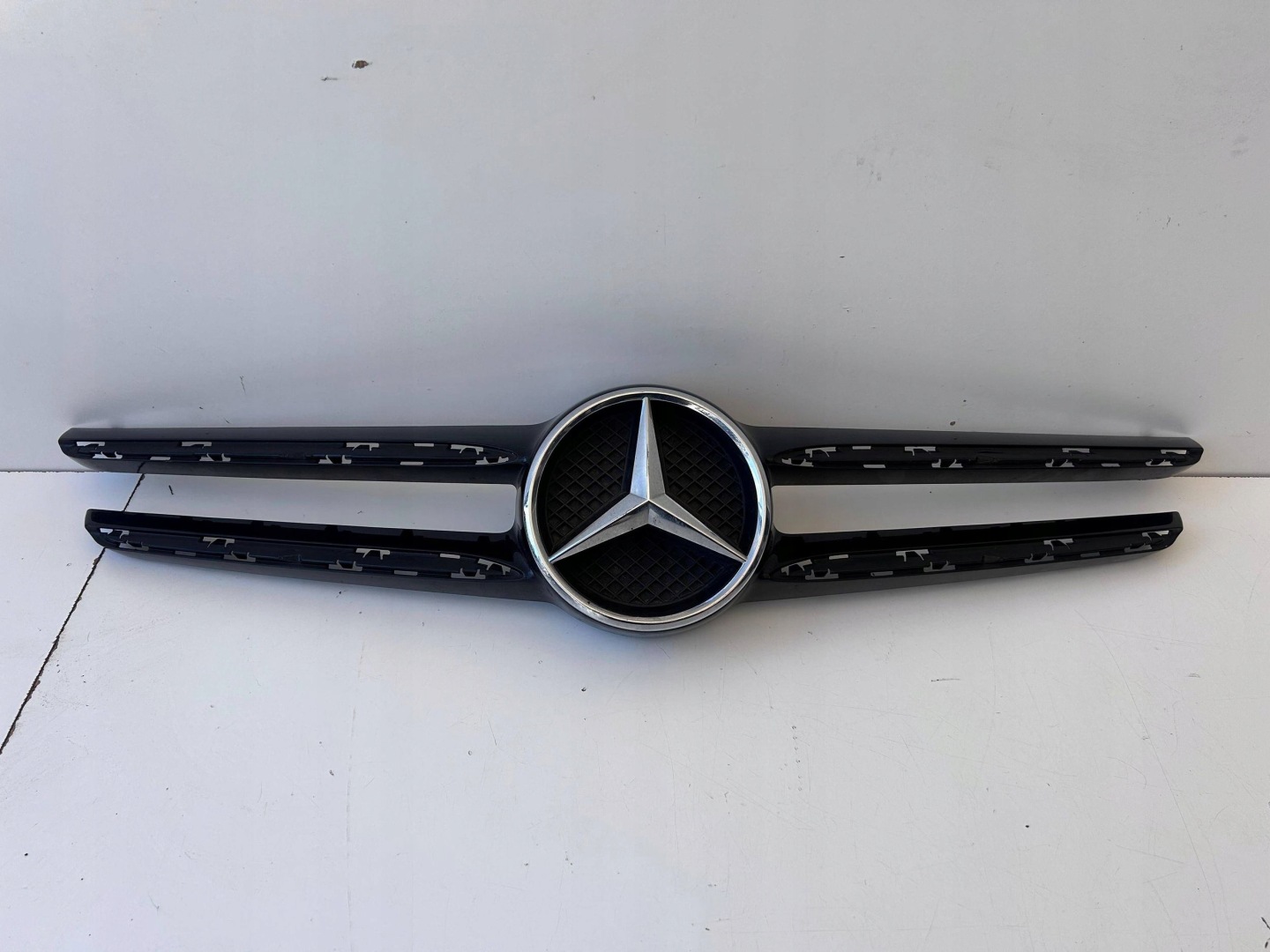 Mercedes-Benz B-Klasse W246 Kühlergrill FRONTGRILL Kühlergitter A2468880173 - Thumbnail 1