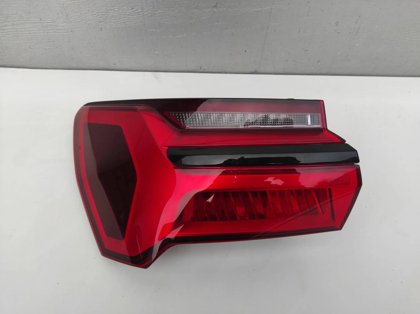 Audi A6 Rückleuchte 4K5945069A Rearlamp - Thumbnail 1