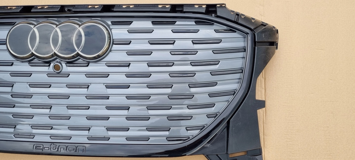 Audi Q4 Kühlergrill FRONTGRILL Kühlergitter 89A807233 - Thumbnail 6
