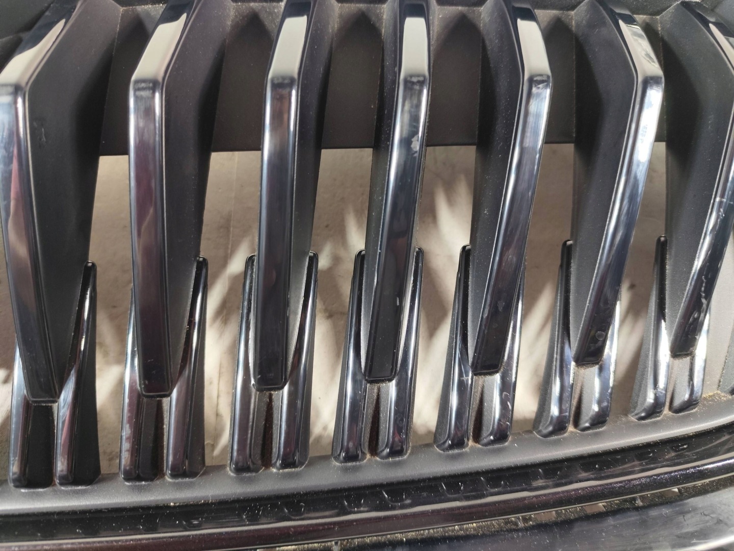 Skoda Fabia 6Y Kühlergrill FRONTGRILL Kühlergitter 6VA853653A - Thumbnail 8