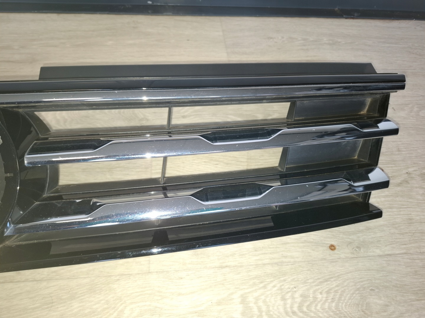 VW Tiguan Kühlergrill FRONTGRILL Kühlergitter 5NG853653 - Thumbnail 4