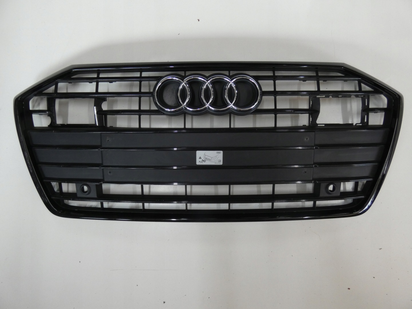 Audi A6 Kühlergrill FRONTGRILL Kühlergitter 4K0853651 - Thumbnail 1