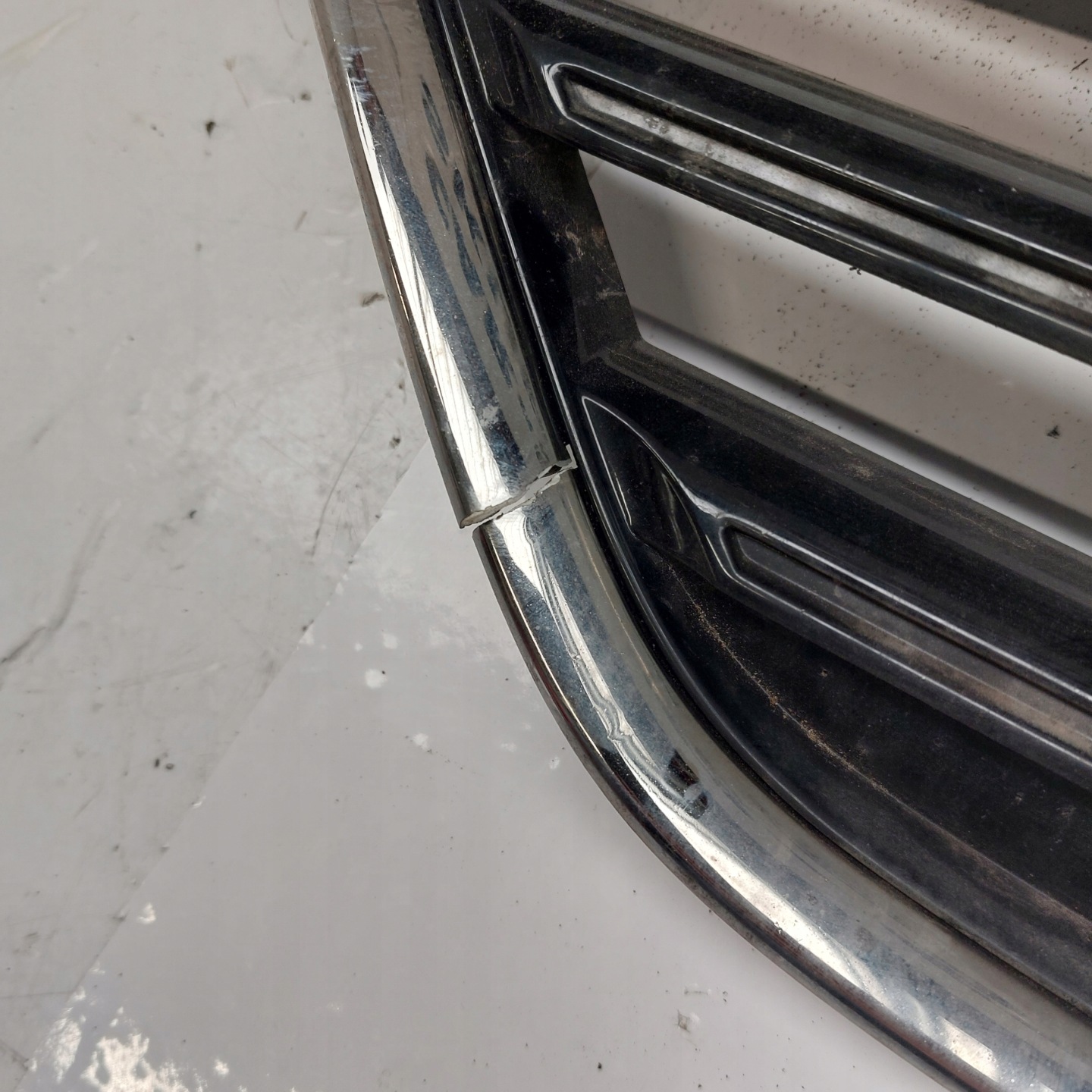Renault MĂ©gane IV RFB Kühlergrill FRONTGRILL Kühlergitter 622562805R - Thumbnail 8
