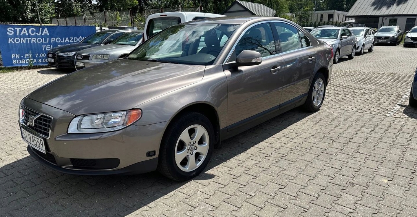 Volvo S80 II Sedan 2.0 F 145KM 2009