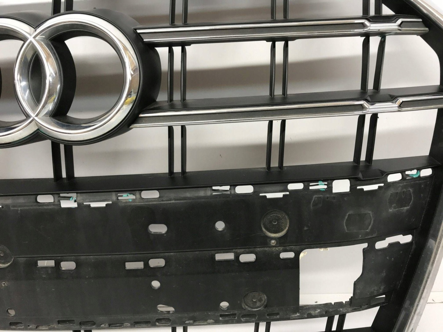 Audi A6 Kühlergrill FRONTGRILL Kühlergitter 4G0853653 - Thumbnail 8