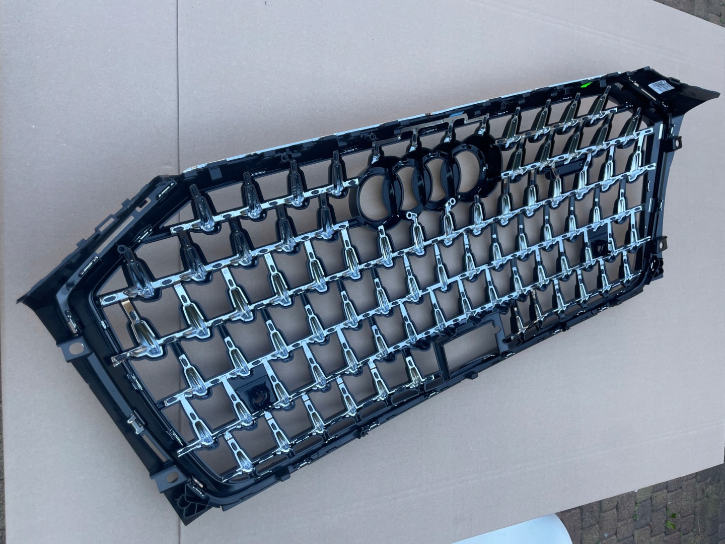 Audi A8 Kühlergrill FRONTGRILL Kühlergitter 4N0853651 - Thumbnail 5